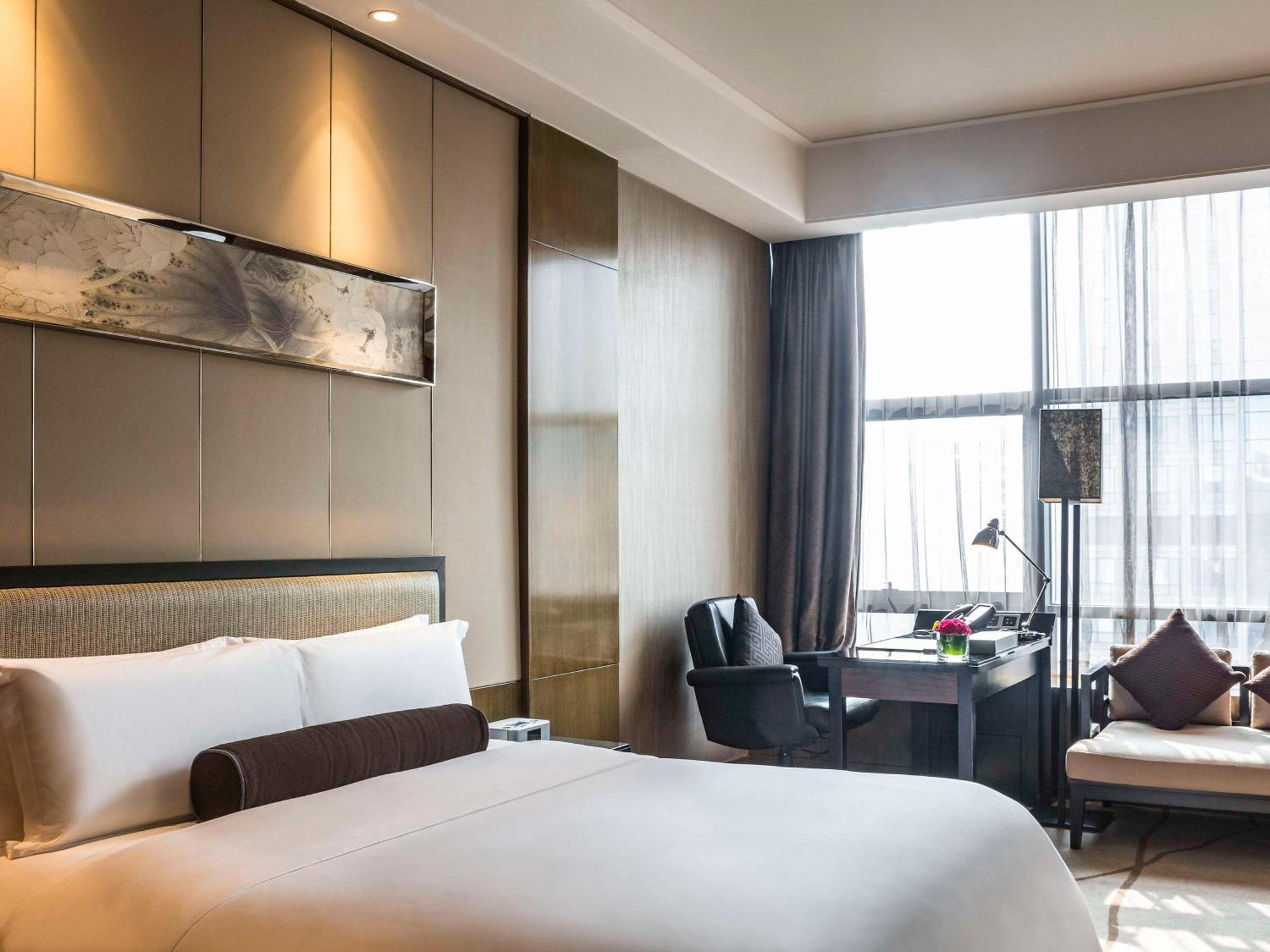 Pullman Shanghai Jing An Экстерьер фото